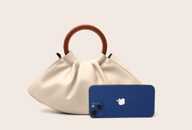 Cream Curve Shell Bag – Soft Structure, Bold Street Style