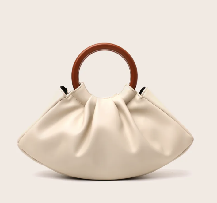Cream Curve Shell Bag – Soft Structure, Bold Street Style
