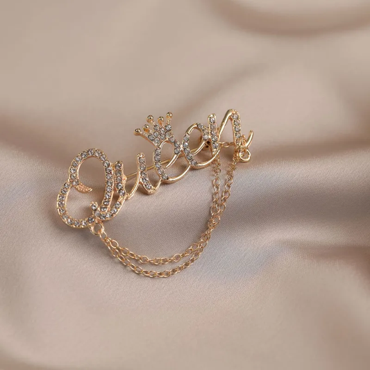 Gold Queen Chain letter Brooch for women